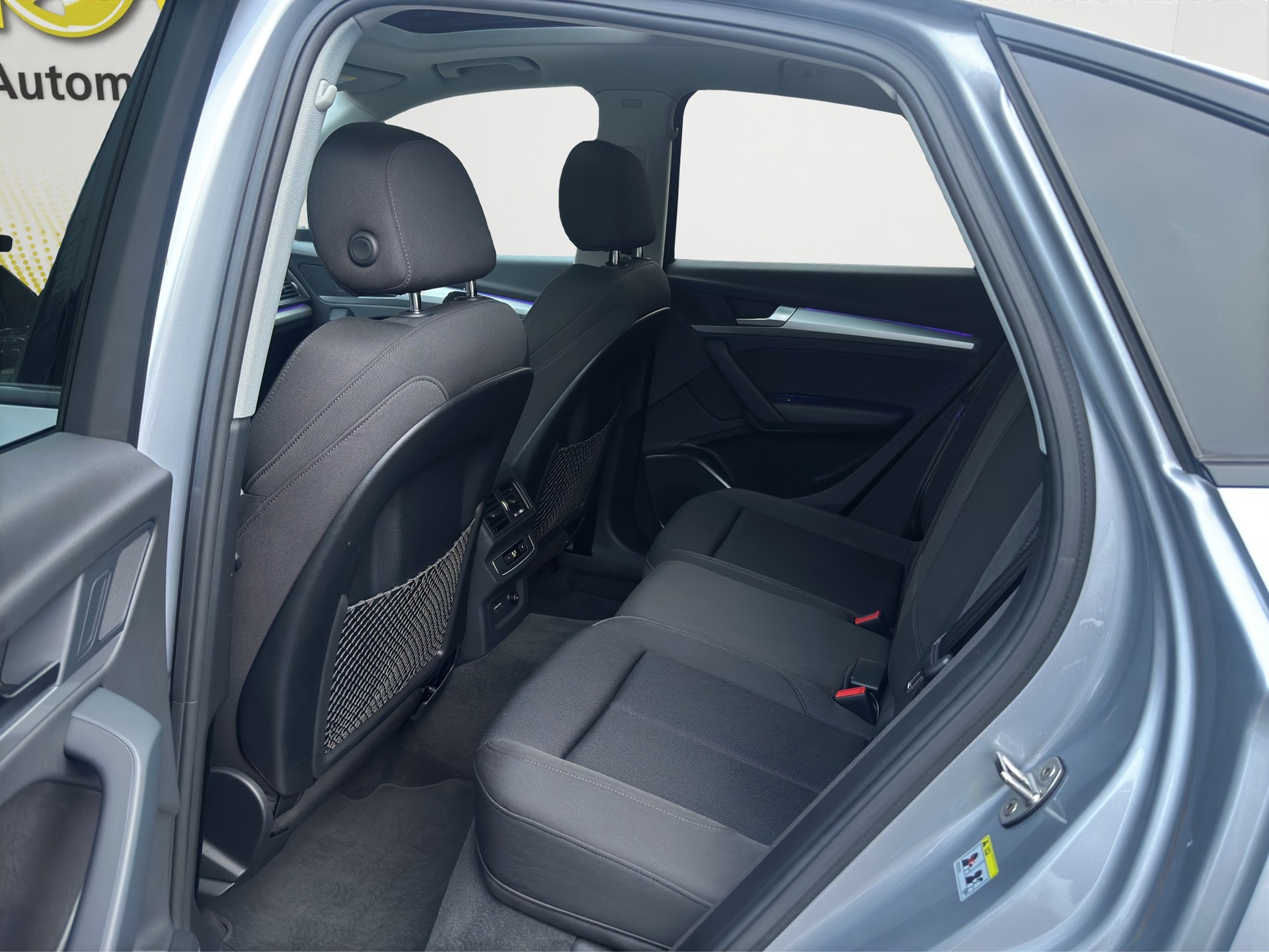 AUDI Q5 Sportback 40 TDI S line quattro 4x4-image-13
