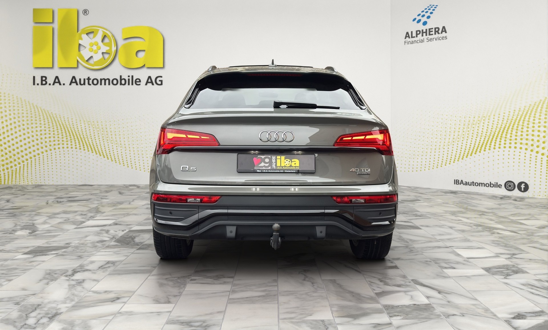 AUDI Q5 Sportback 40 TDI S line quattro 4x4-showroom-element-3