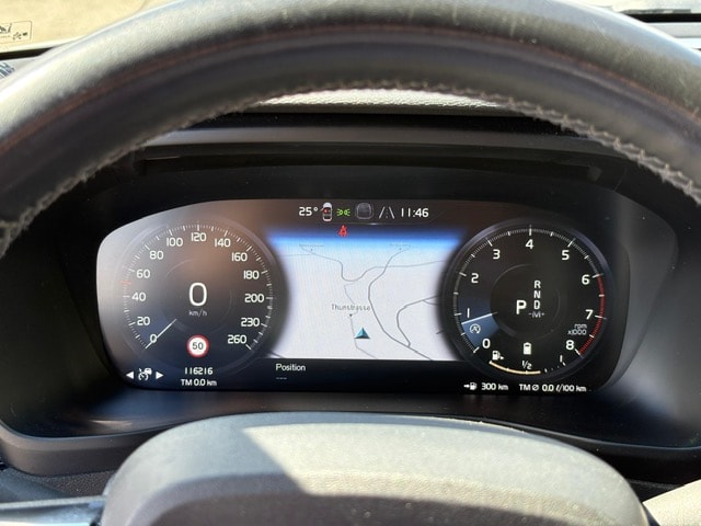 VOLVO XC40 2.0 B4 MH R-Design AWD-image-11