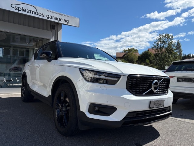 VOLVO XC40 2.0 B4 MH R-Design AWD-image-0