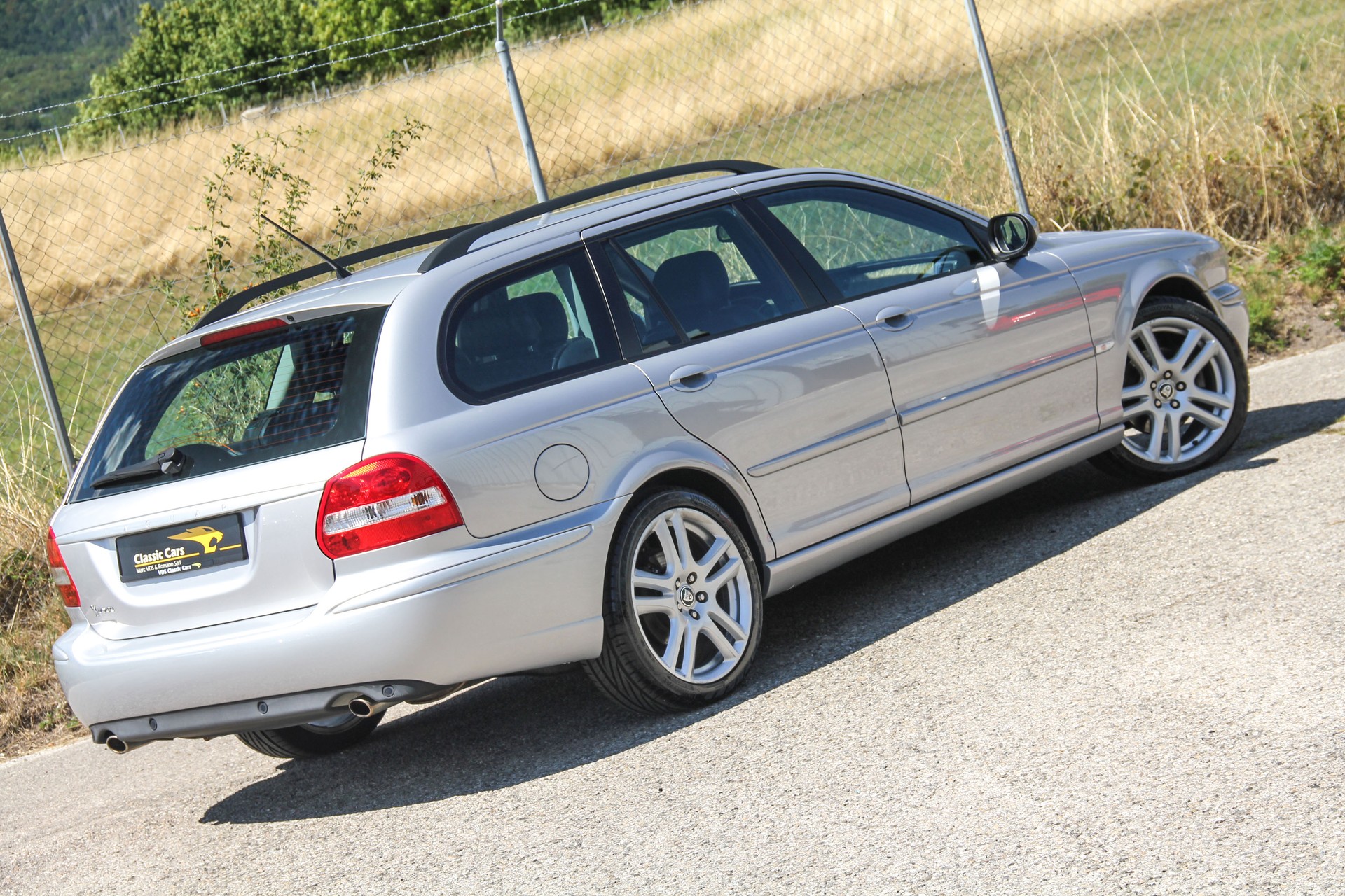 JAGUAR X-Type Estate 3.0 V6 Traction4 Sport-image-1