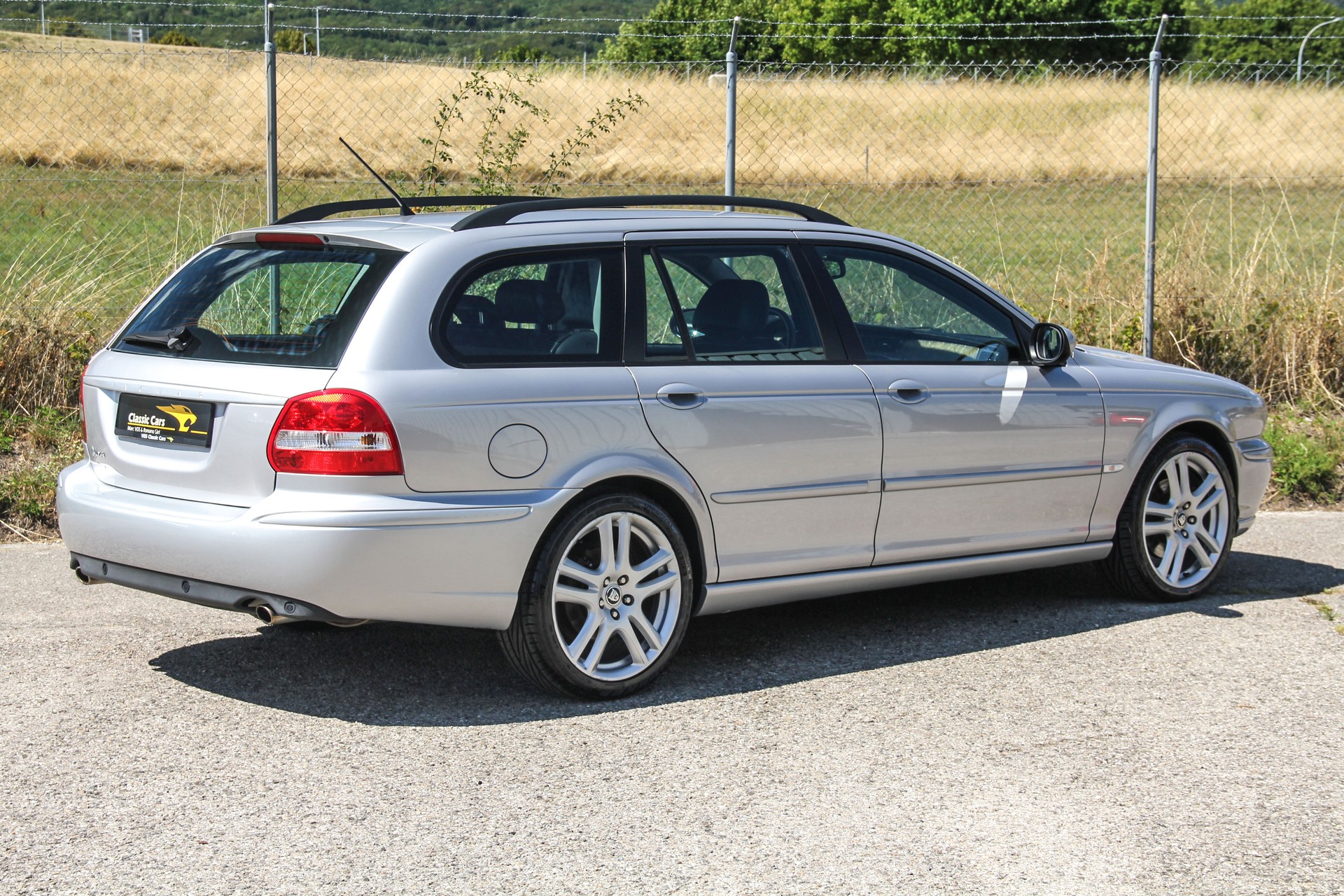 JAGUAR X-Type Estate 3.0 V6 Traction4 Sport-image-3