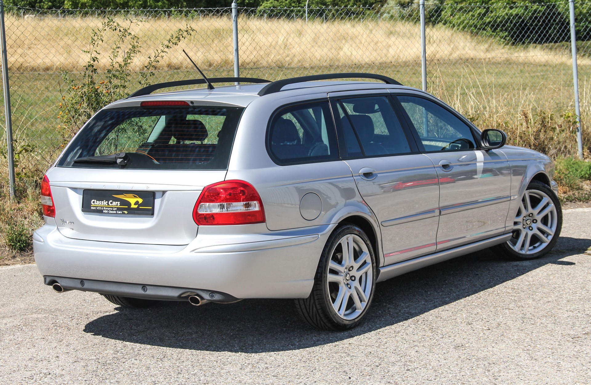 JAGUAR X-Type Estate 3.0 V6 Traction4 Sport-image-27