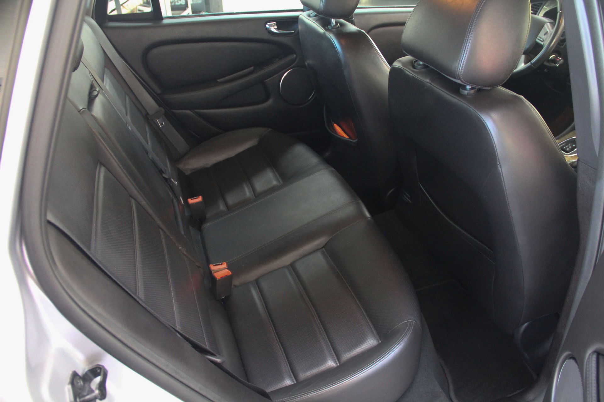 JAGUAR X-Type Estate 3.0 V6 Traction4 Sport-image-13