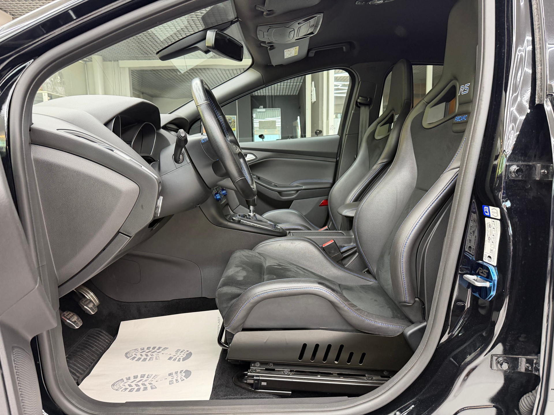 FORD Focus 2.3 EcoB RS-image-12