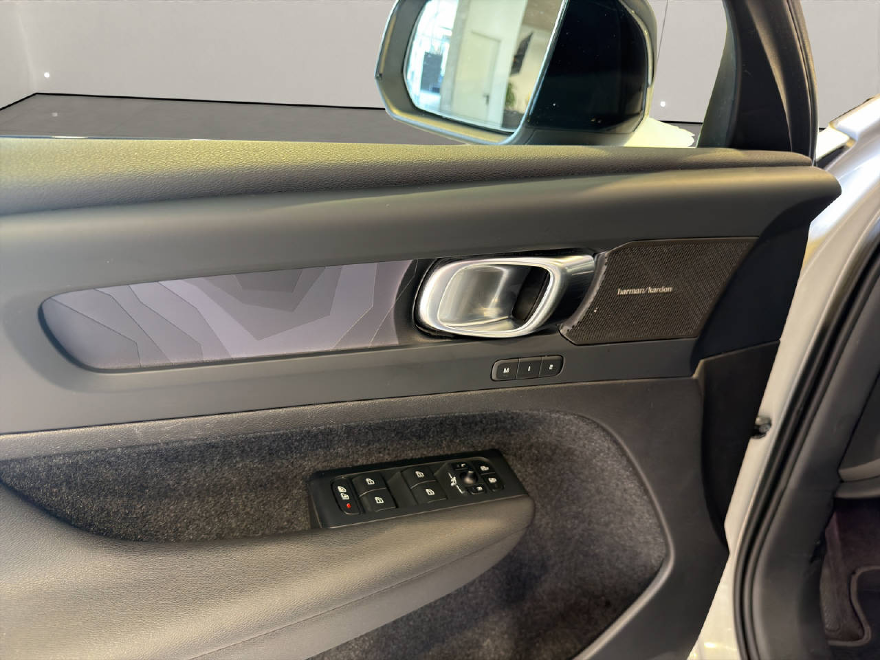 VOLVO C40 P8 Twin Recharge Ultimate AWD-image-13