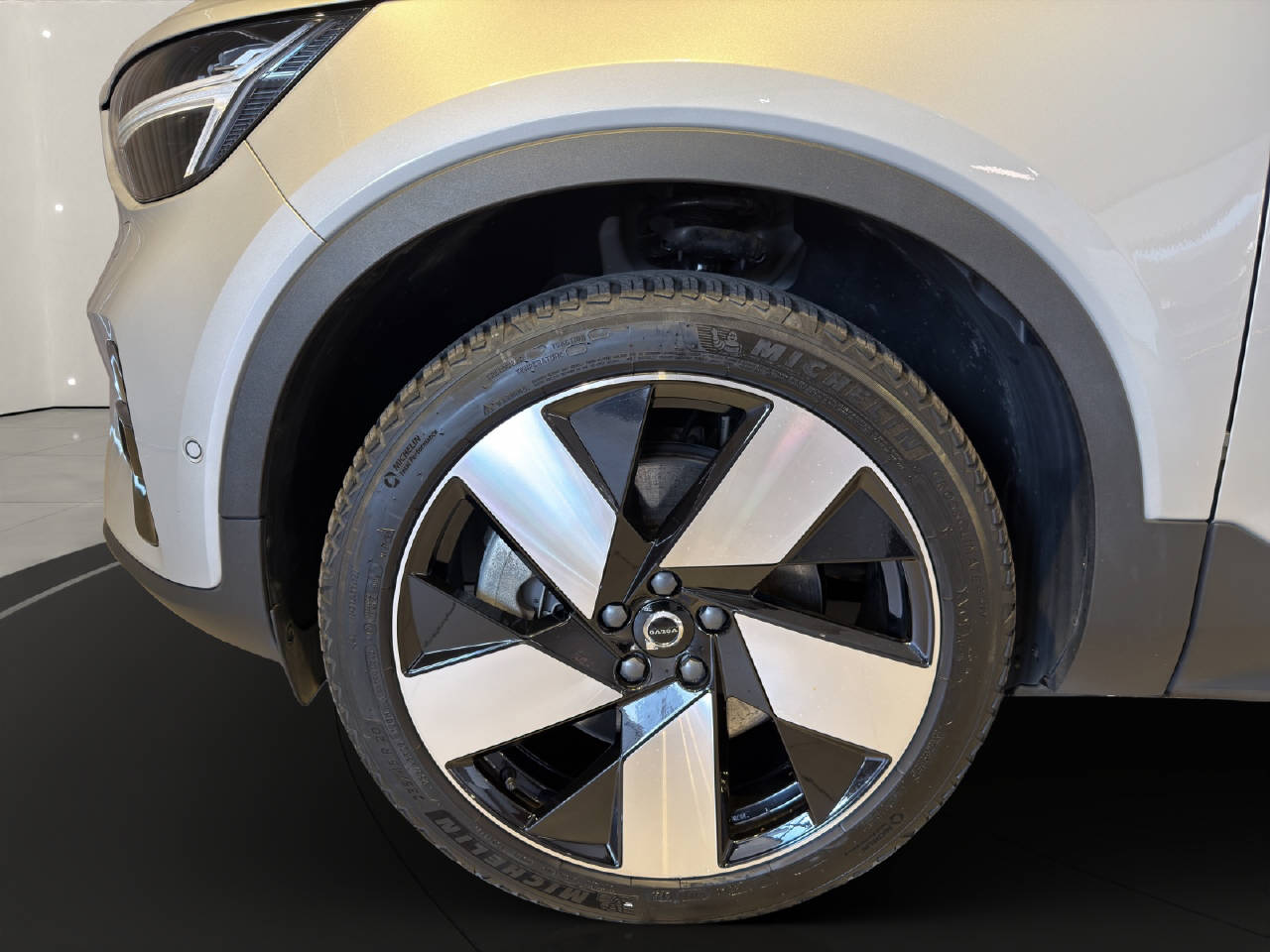 VOLVO C40 P8 Twin Recharge Ultimate AWD-image-14