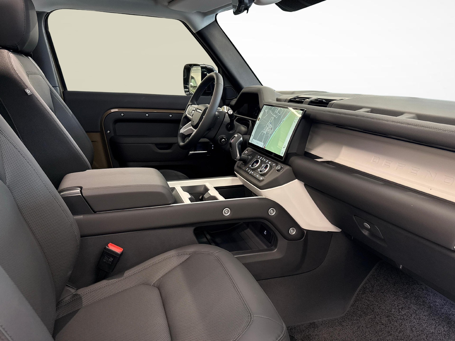 LAND ROVER Defender 90 3.0 D I6 250 S-image-9
