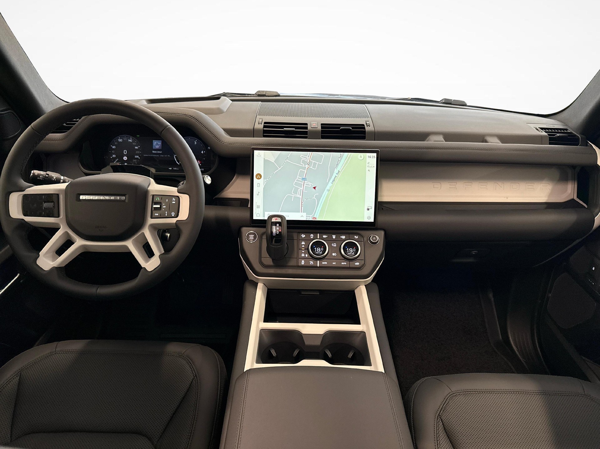 LAND ROVER Defender 90 3.0 D I6 250 S-image-8