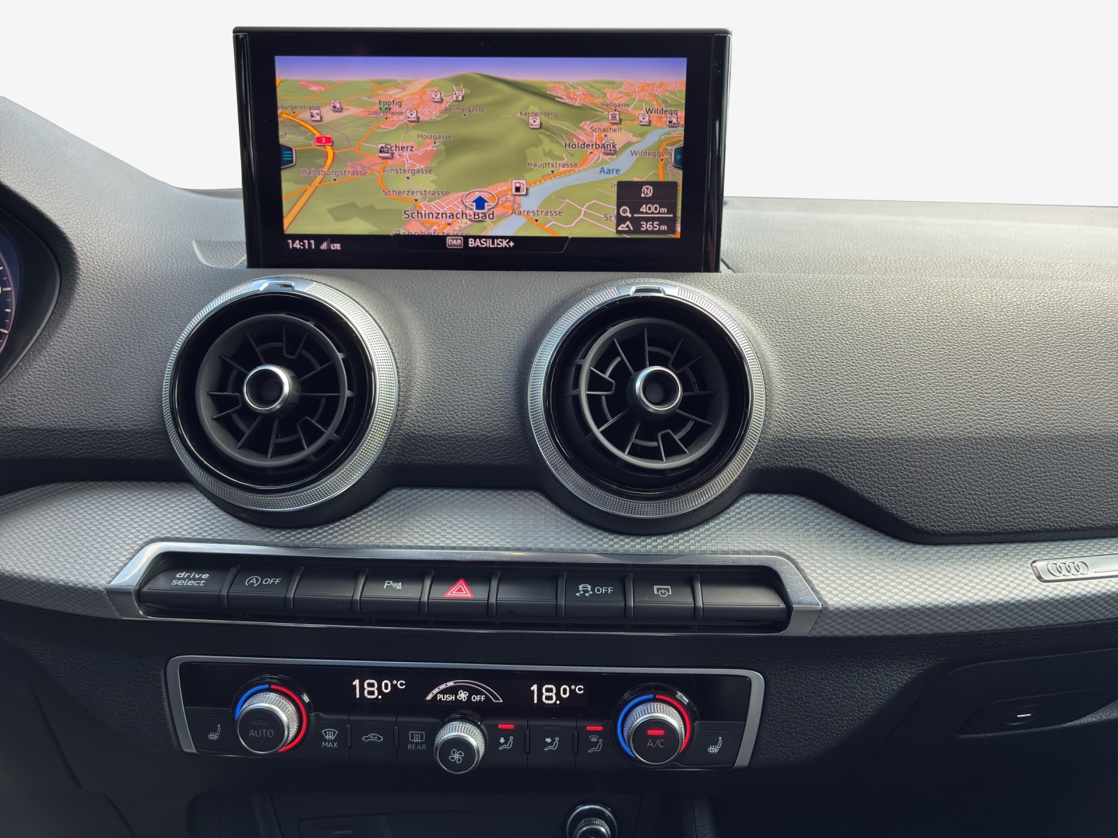 AUDI Q2 35 TFSI S line S-tronic-image-10