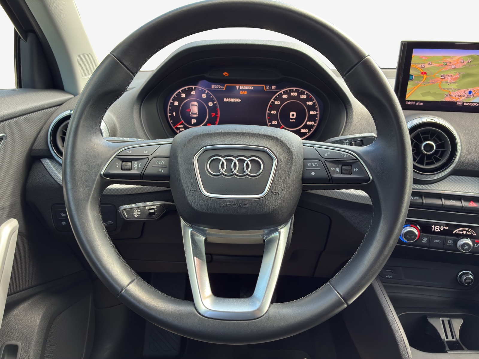 AUDI Q2 35 TFSI S line S-tronic-image-9