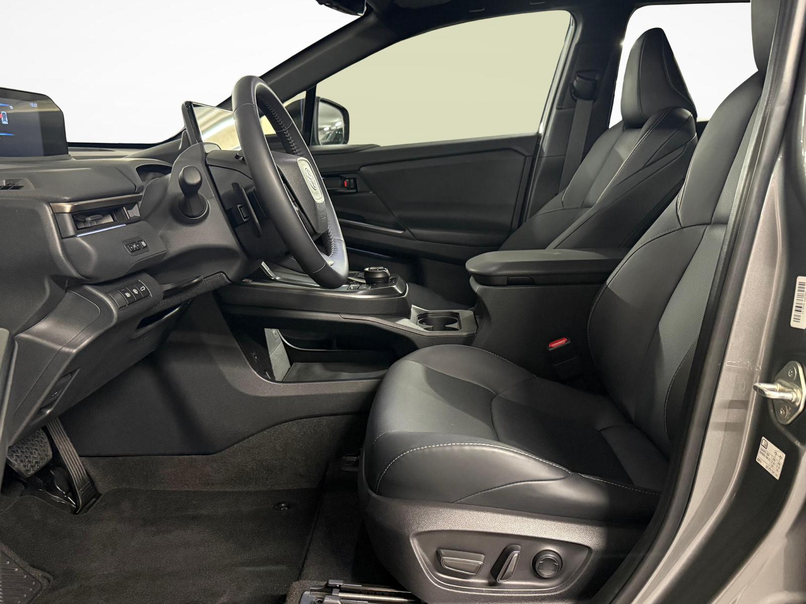 TOYOTA bZ4X Premium AWD-image-9