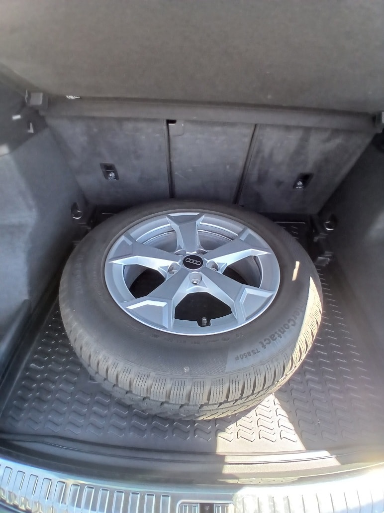 AUDI Q3 Sportback 40 TFSI S line quattro S-tronic-image-7