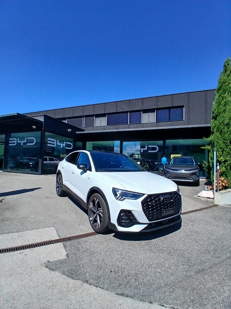 AUDI Q3 Sportback 40 TFSI S line quattro S-tronic-image-1