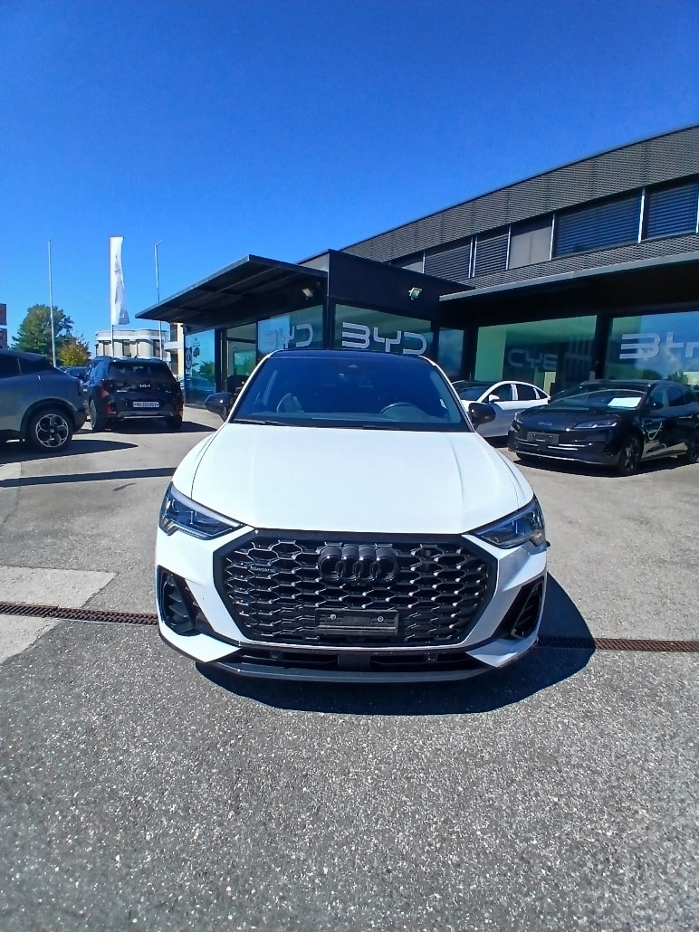 AUDI Q3 Sportback 40 TFSI S line quattro S-tronic-image-5