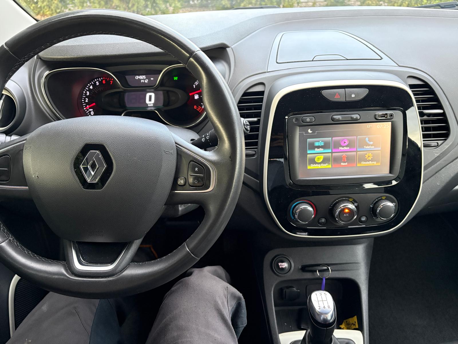 RENAULT Captur 0.9 12V Zen-image-7