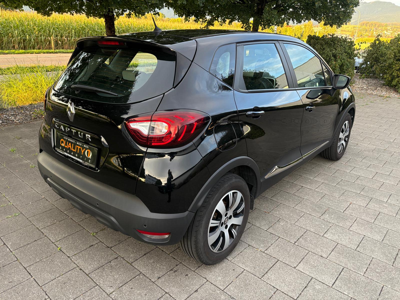 RENAULT Captur 0.9 12V Zen-image-2