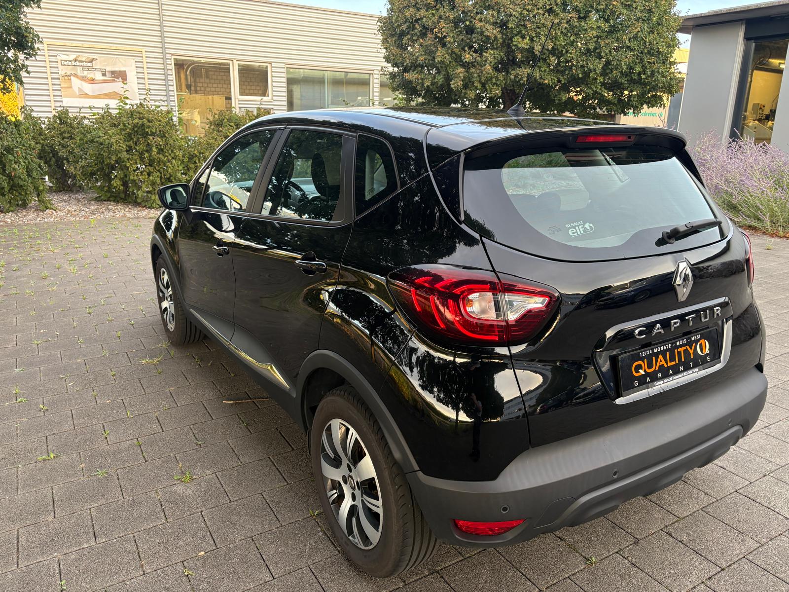 RENAULT Captur 0.9 12V Zen-image-3