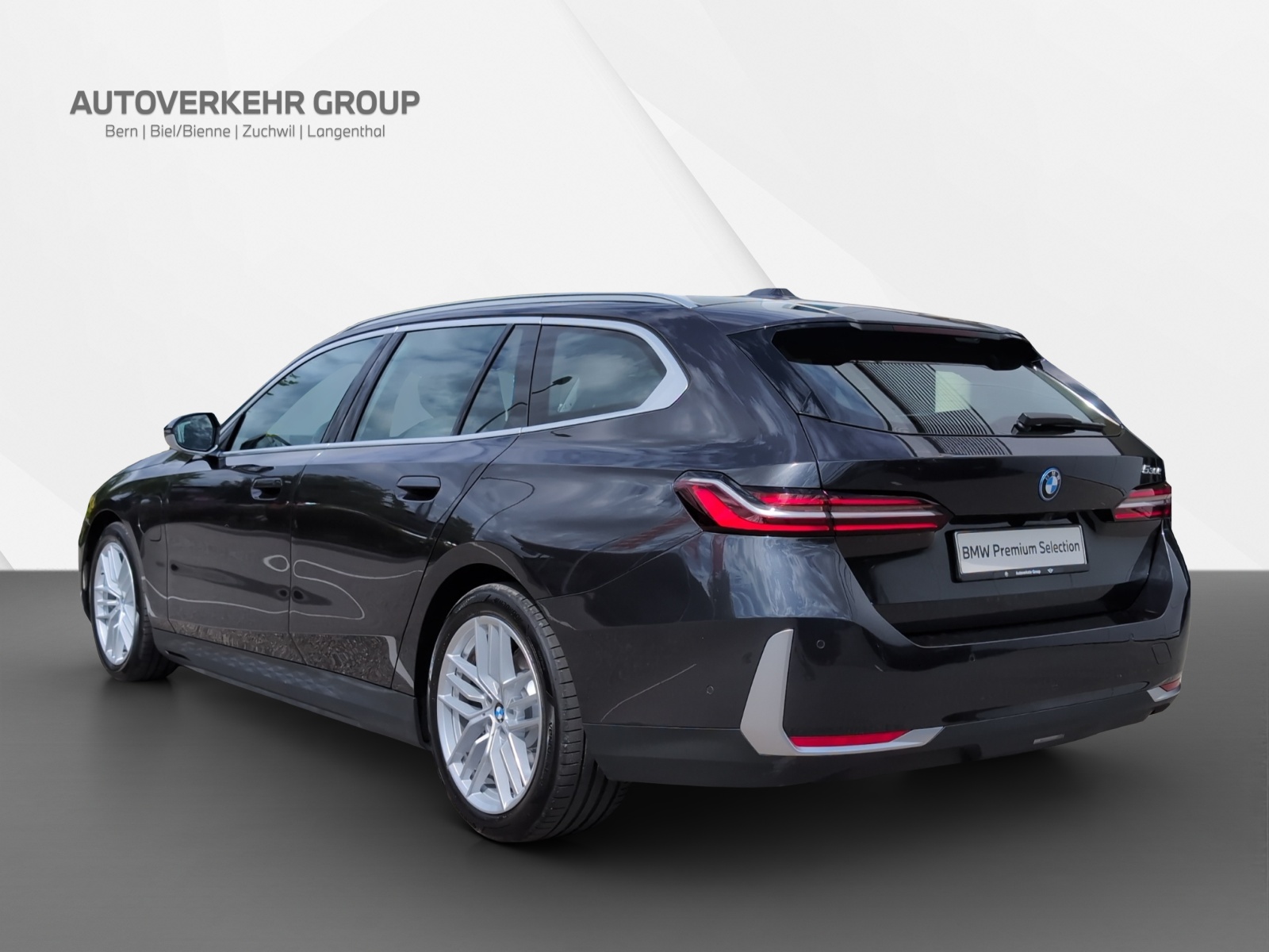 BMW 530e Touring Steptronic-image-4