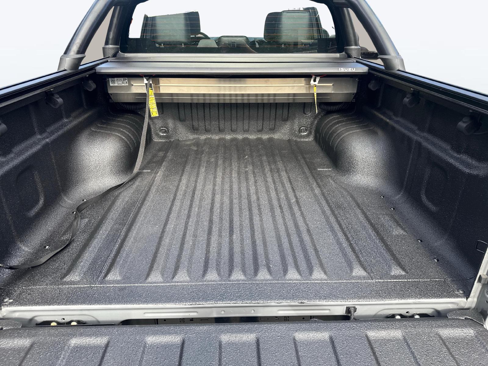 ISUZU D-Max Crew Pick-up 2.2 DDi Nitro Sport 4x4-image-12