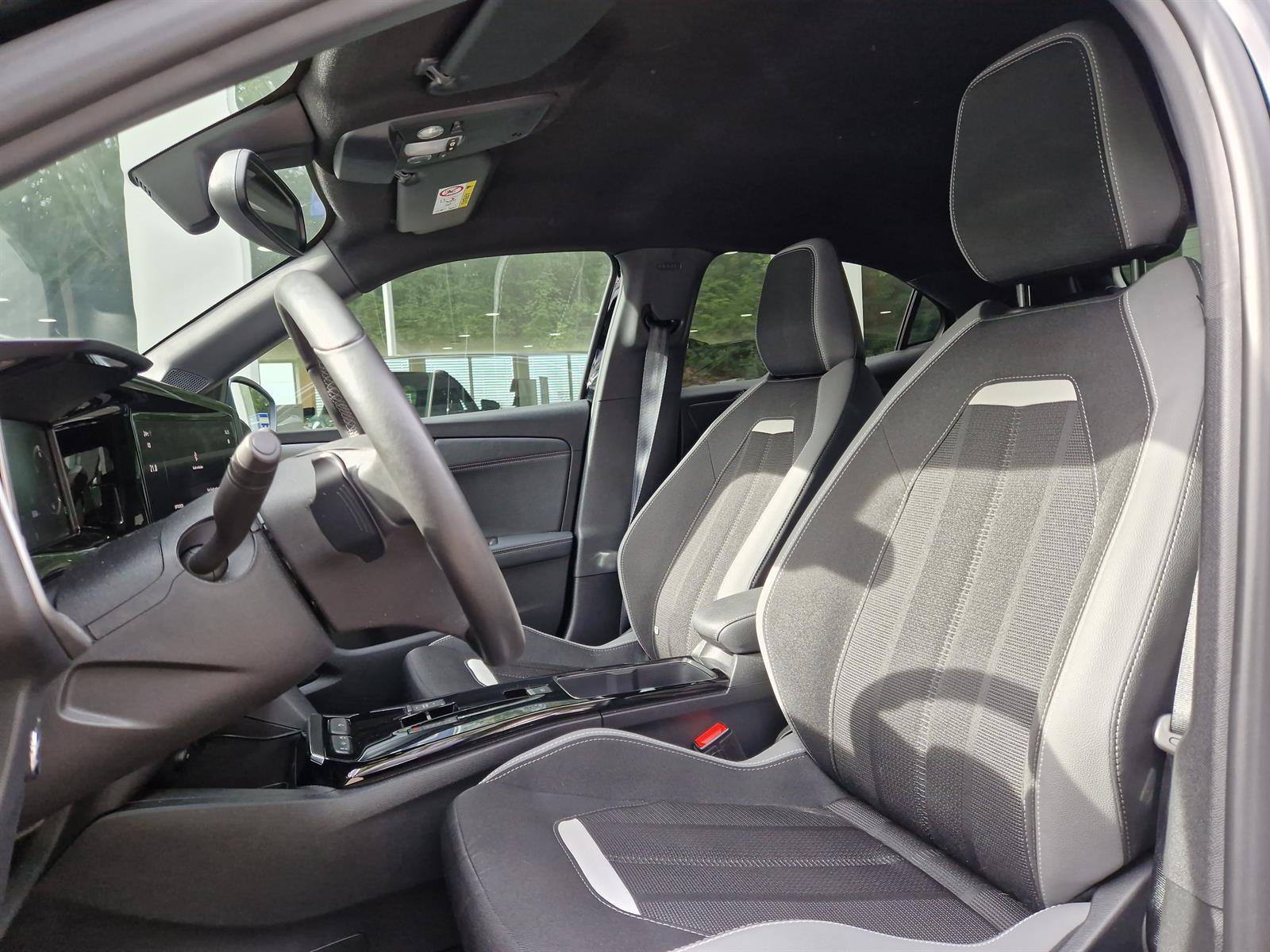 OPEL Mokka 1.2 T 130 Elegance Blitz-image-5