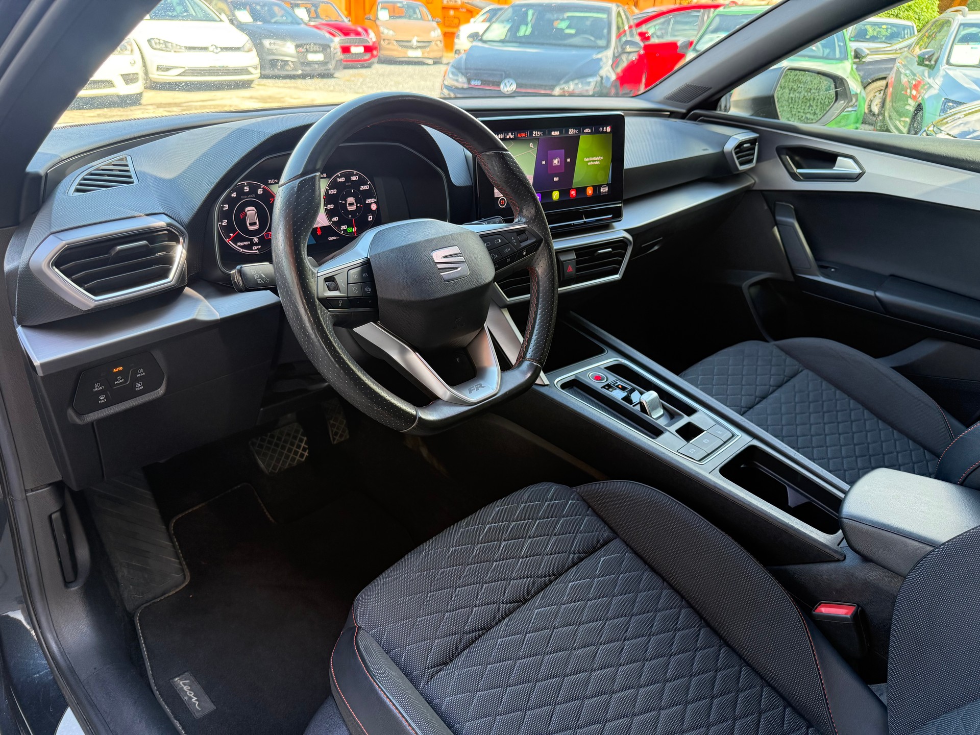 SEAT Leon ST 1.5 eTSI mHEV DSG FR-image-21