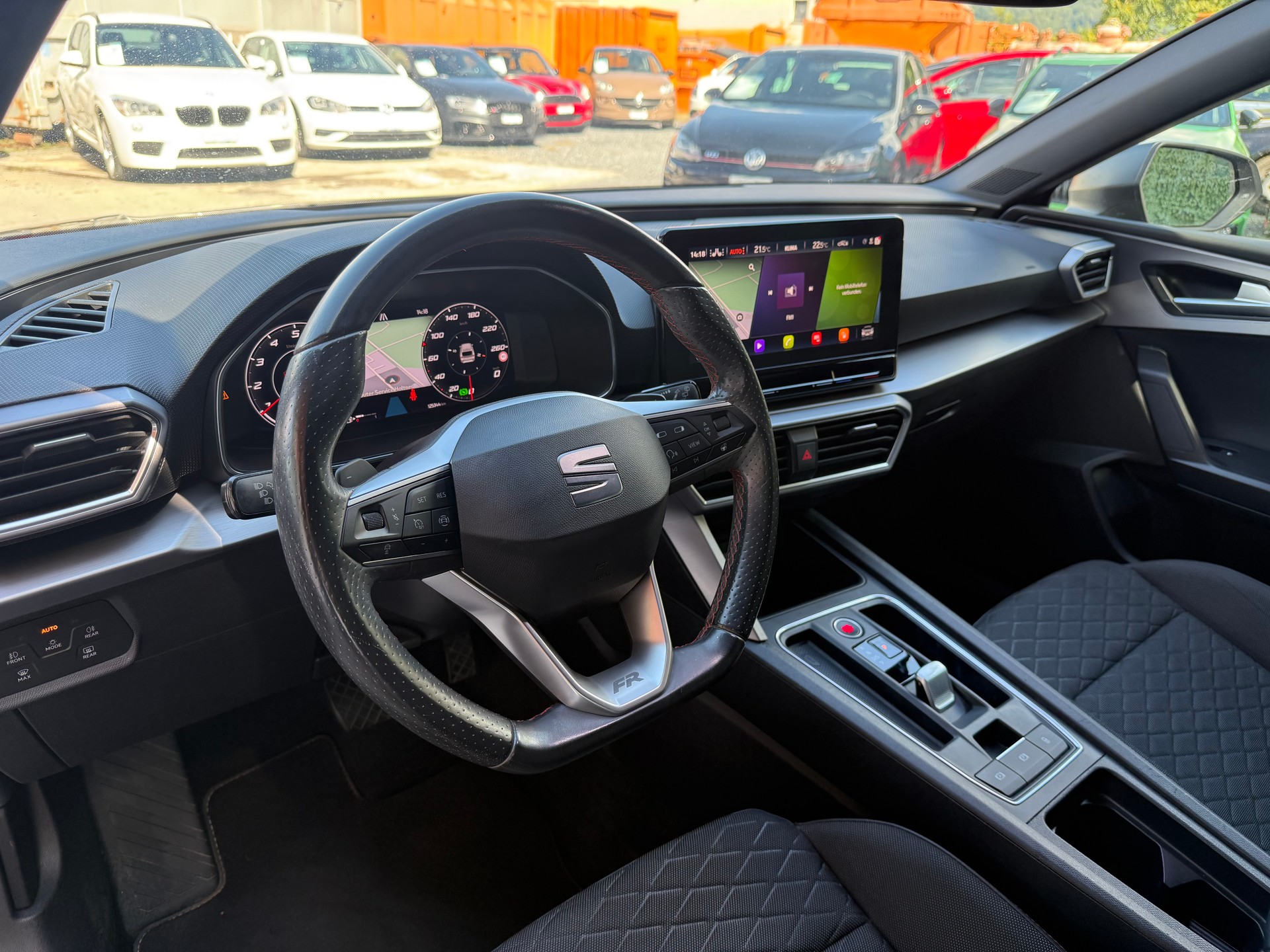 SEAT Leon ST 1.5 eTSI mHEV DSG FR-image-22
