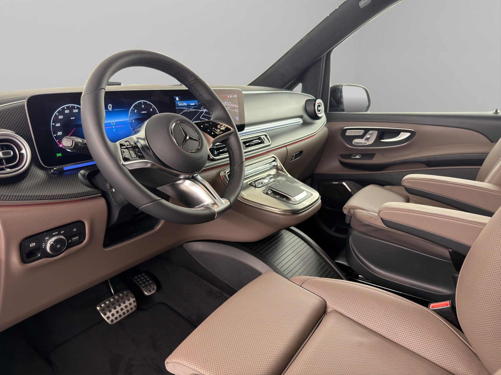 MERCEDES-BENZ V 300 d Swiss Ed. lang 4matic Van-image-12