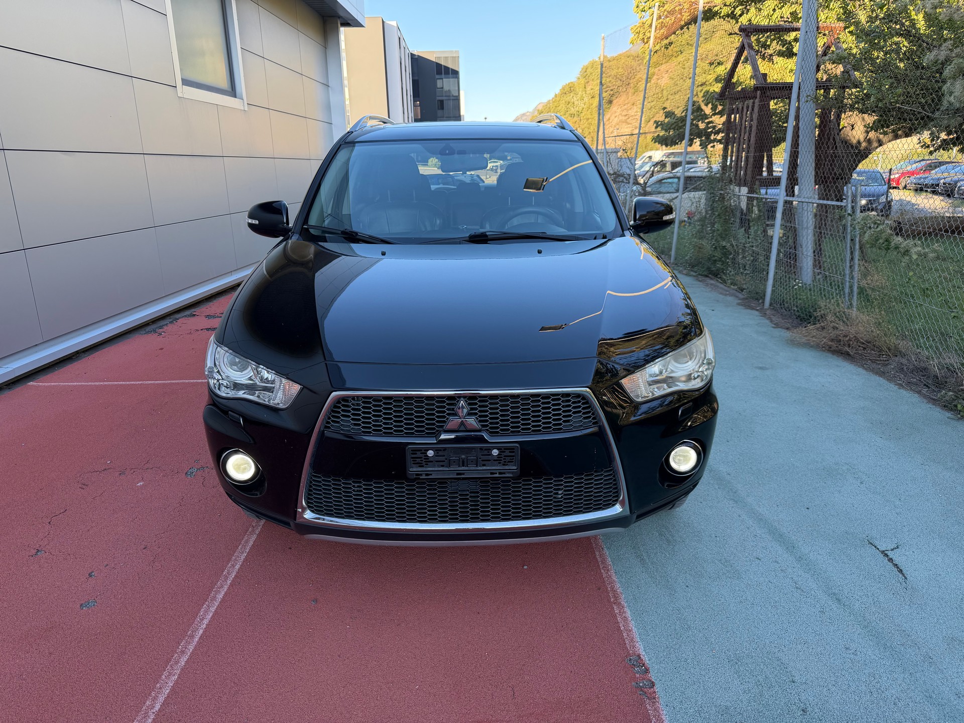 MITSUBISHI Outlander 2.2 DID Intense 4WD TC-SST-image-2