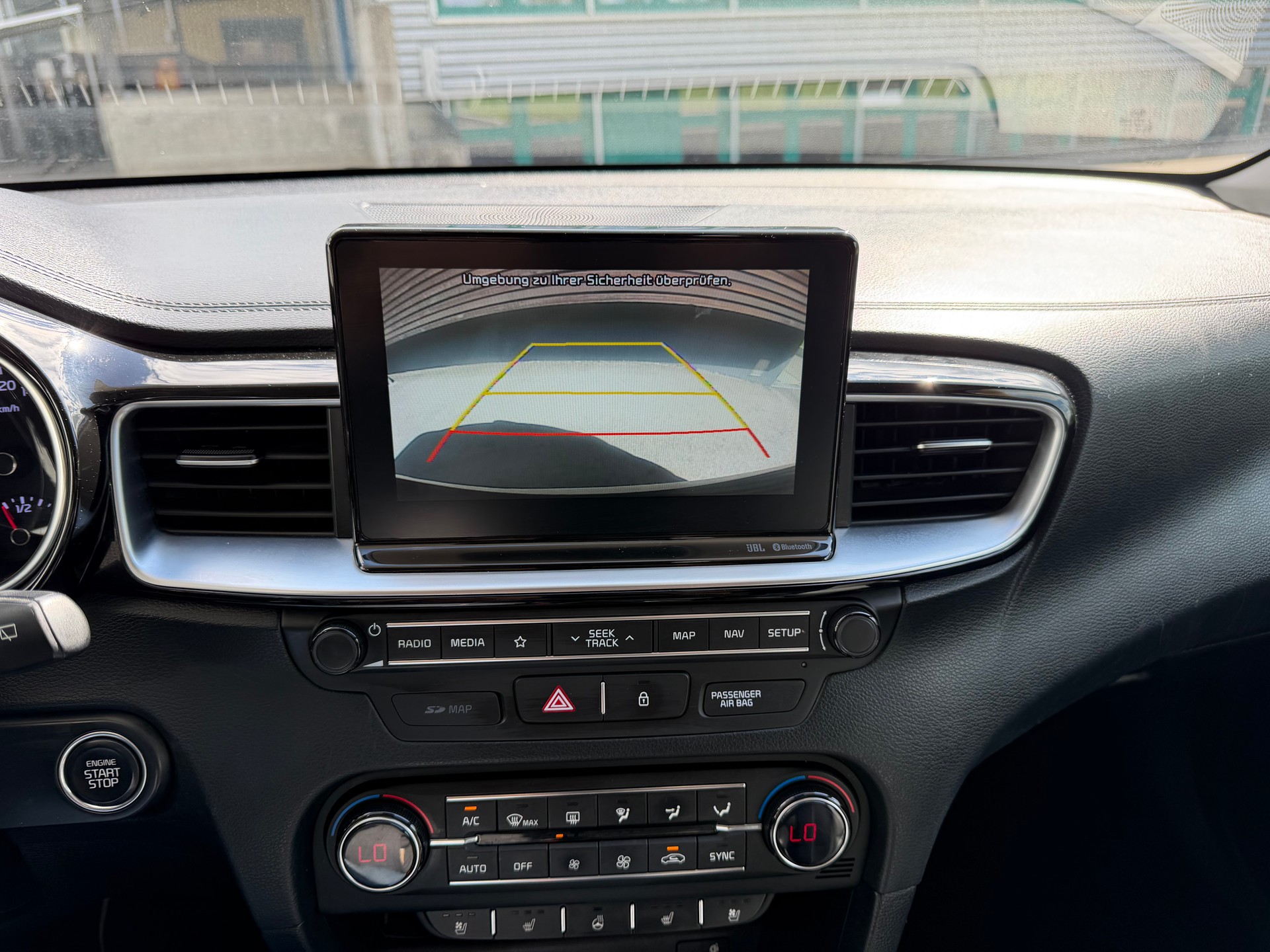 KIA Ceed 1.4 T-GDi Style DCT-image-12