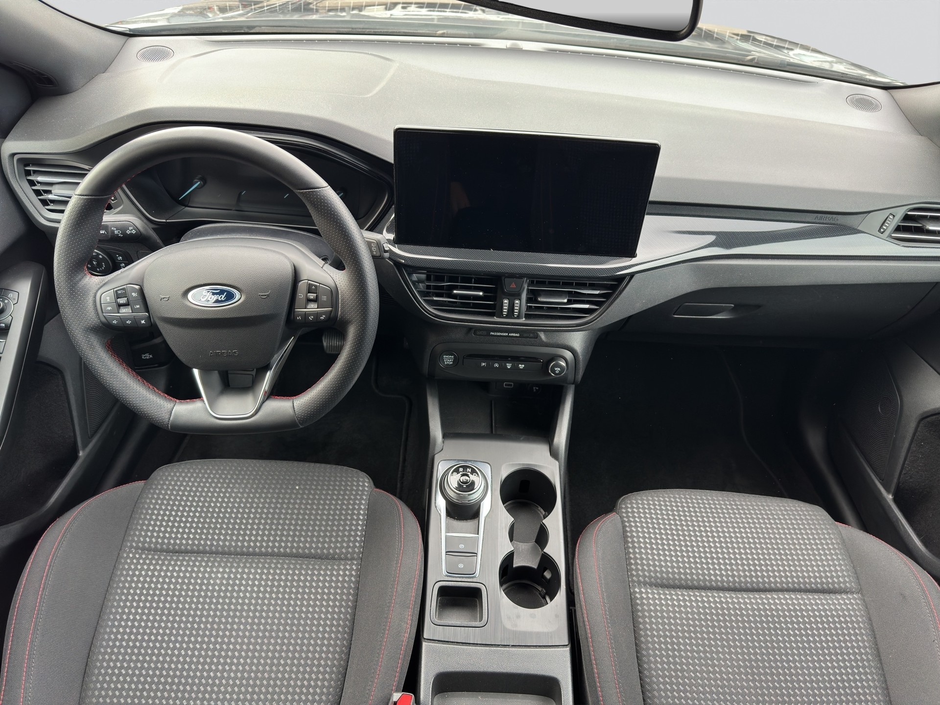 FORD Focus 1.5 TDCi EcoBlue ST-Line Automatic-image-11