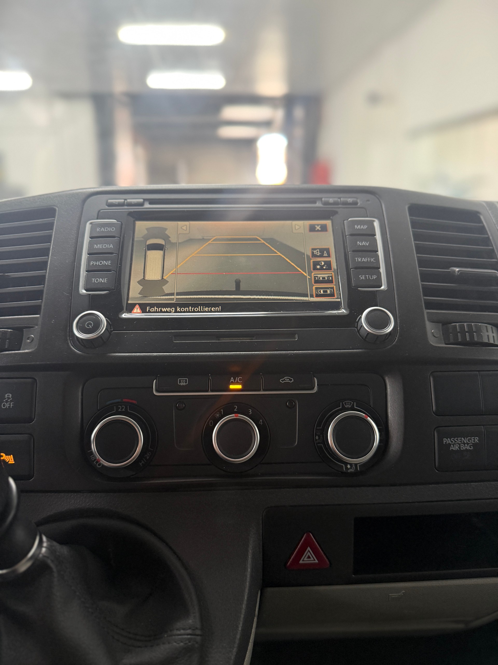 VW T5 2.0 TDI 4Motion-image-10
