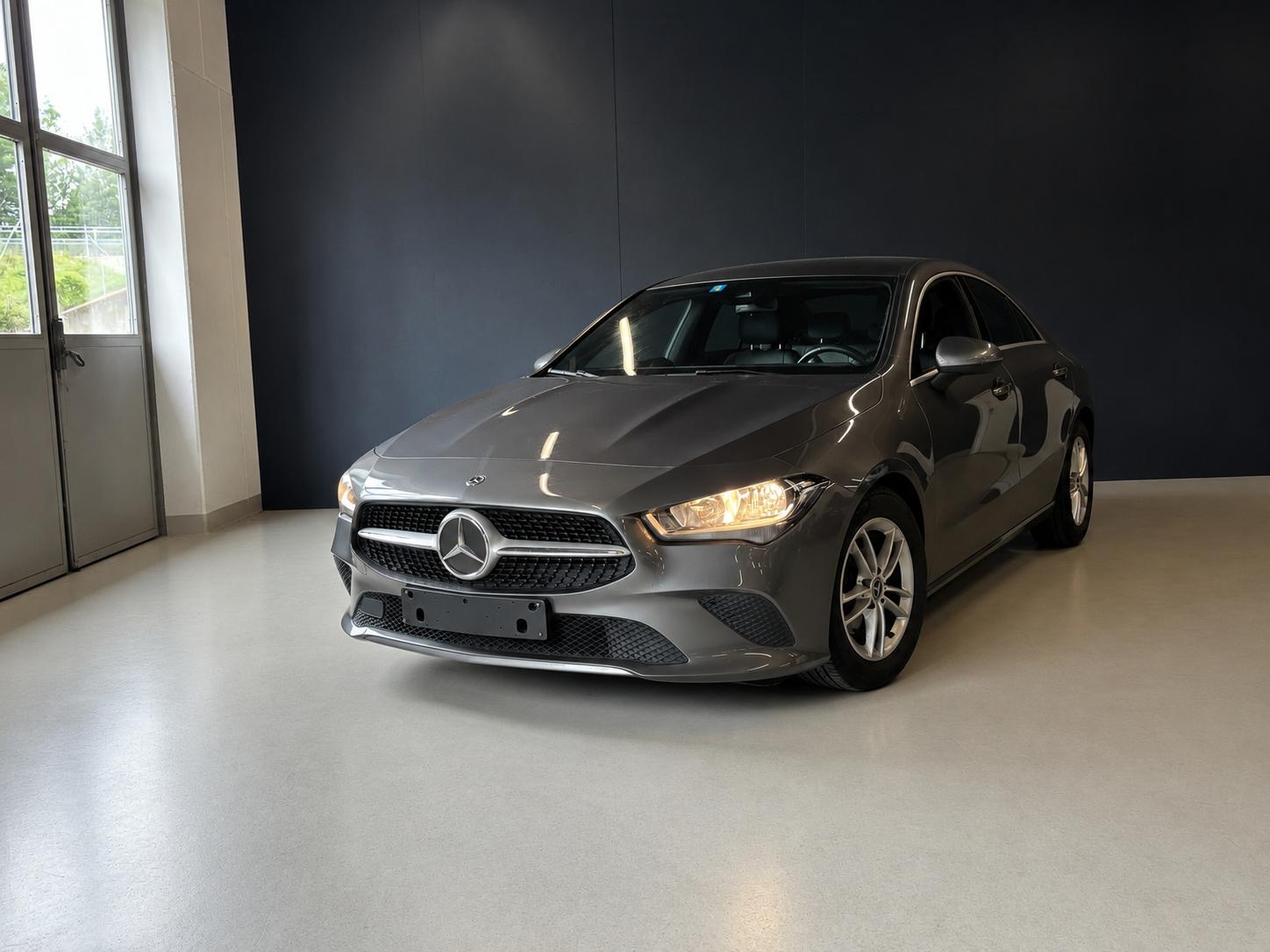 MERCEDES-BENZ CLA 180 d Progressive 7G-DCT-image-4