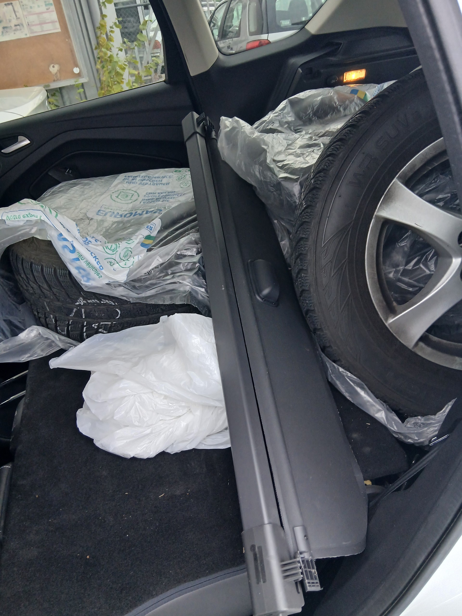 FORD Kuga 2.0 TDCi Titanium 4WD PowerShift-image-8
