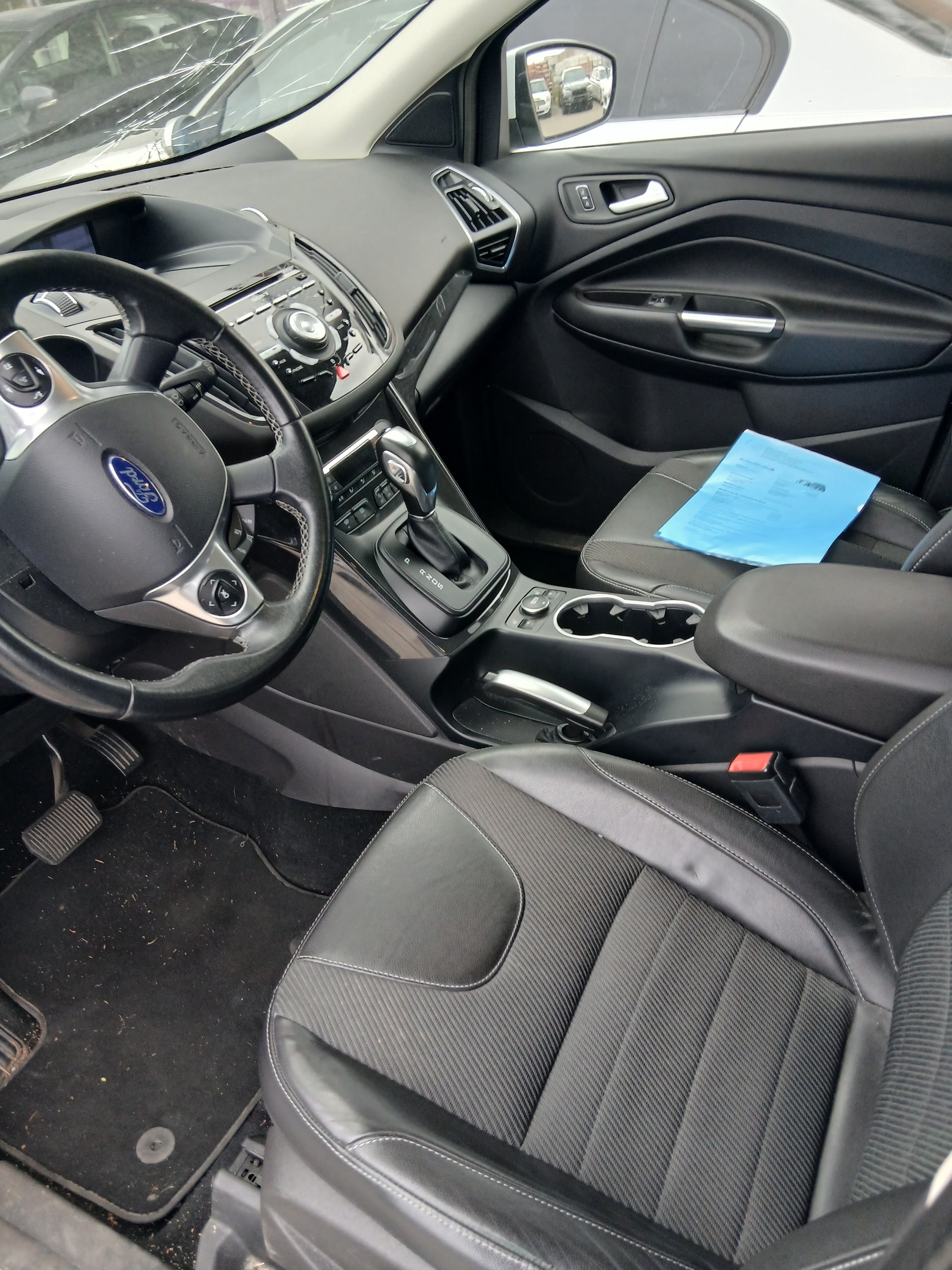 FORD Kuga 2.0 TDCi Titanium 4WD PowerShift-image-9