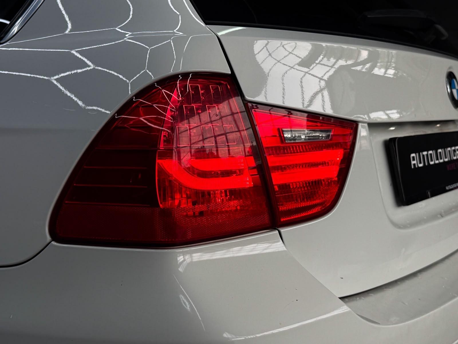 BMW 325i xDrive Touring Steptronic-image-8