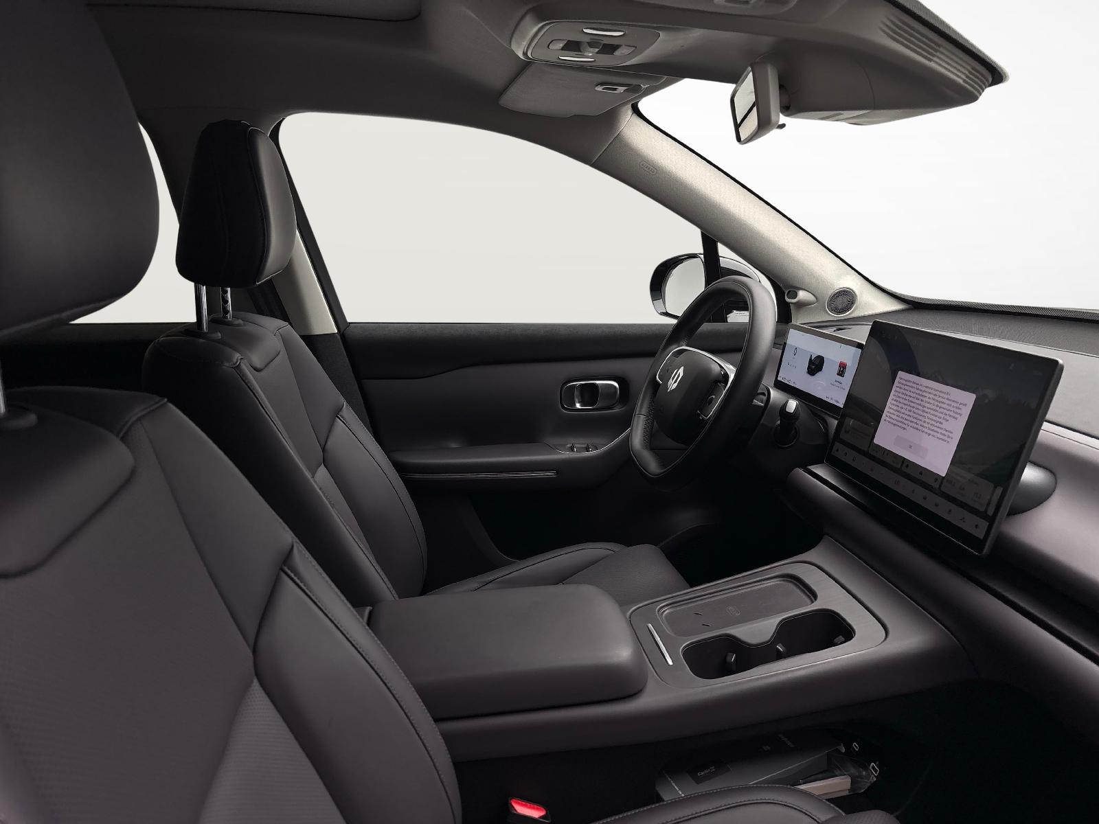 LEAPMOTOR C10 1.5 REEV Design-image-9