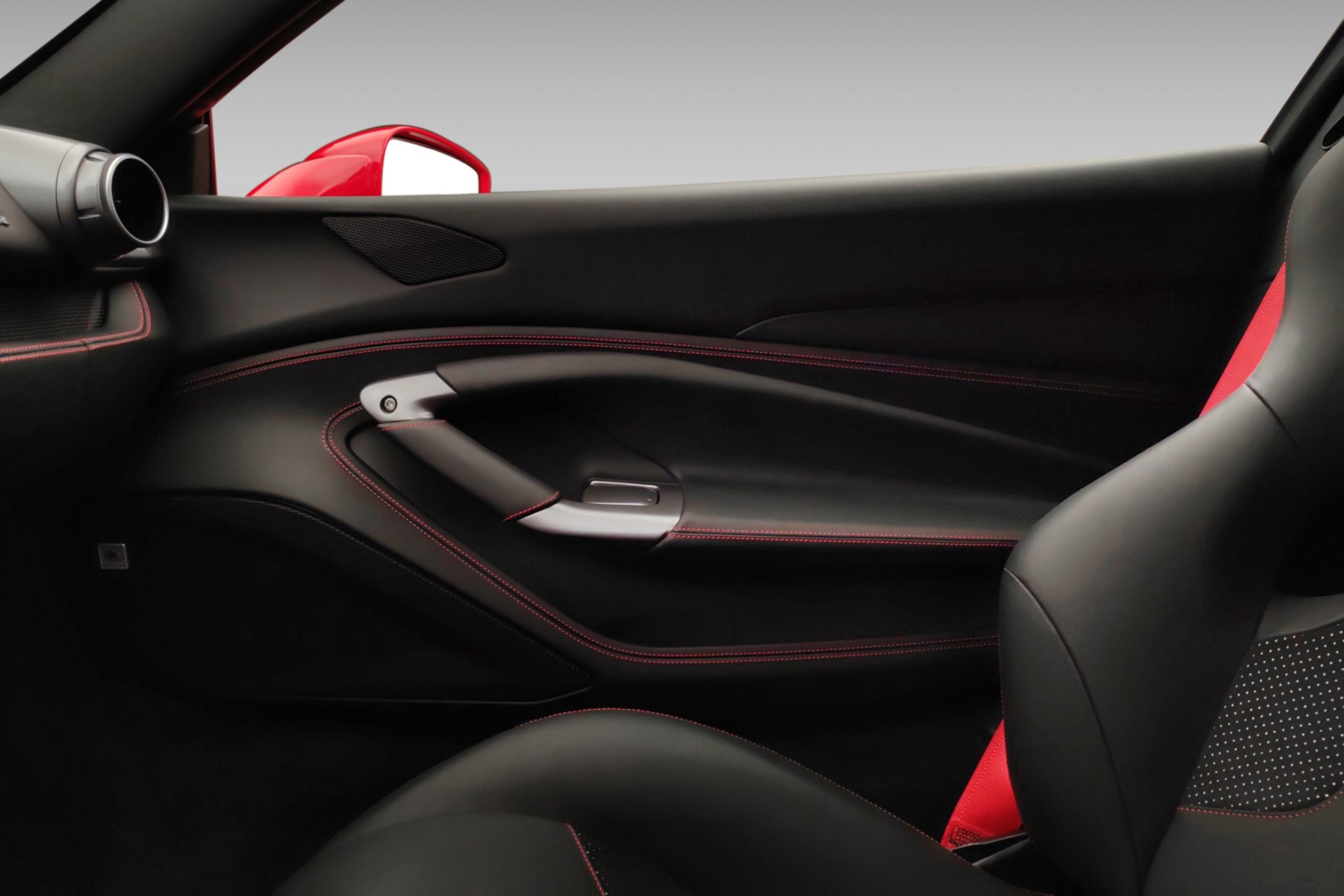 FERRARI F8 Spider-image-13
