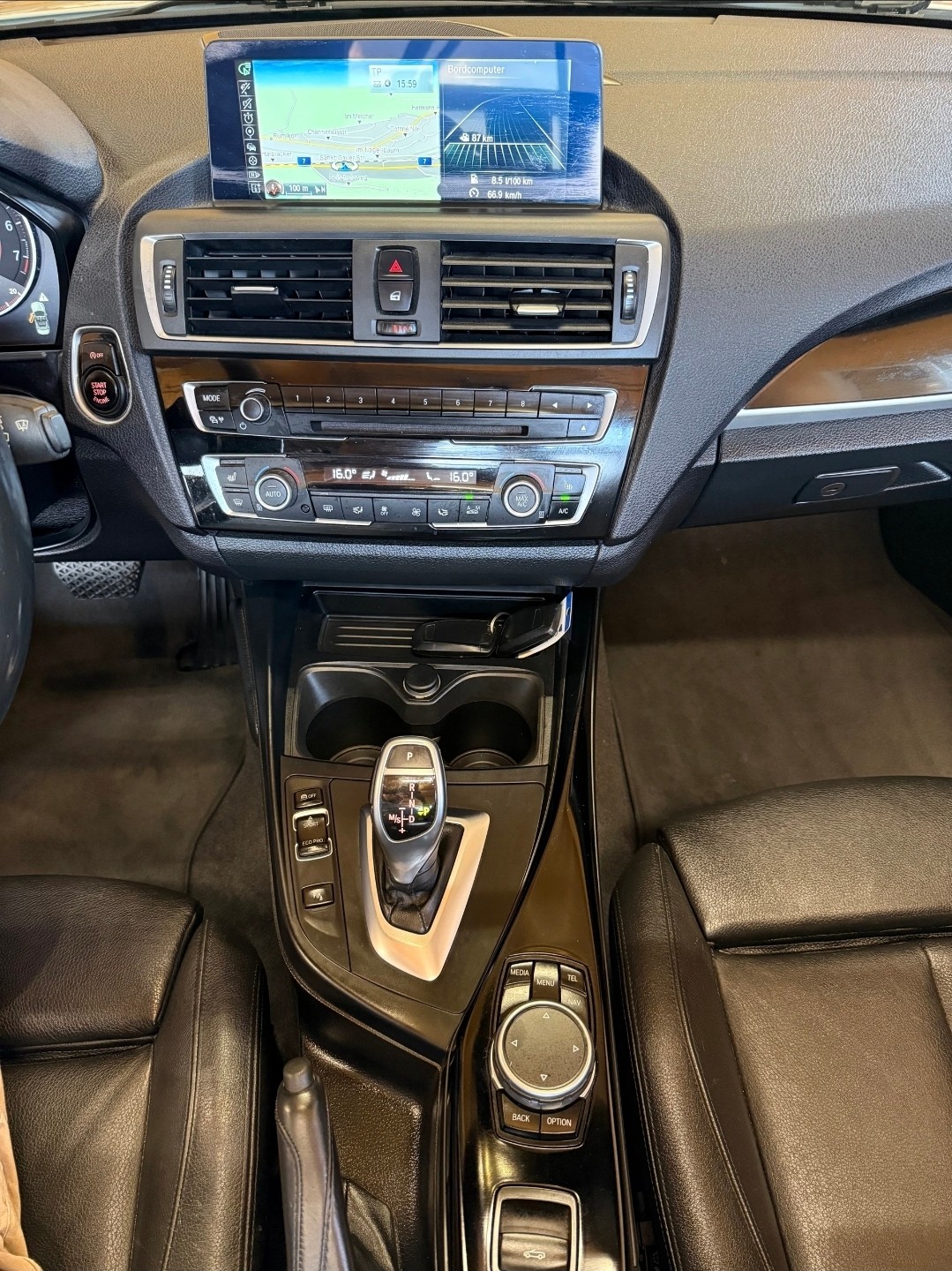 BMW M235i xDrive Steptronic-image-12
