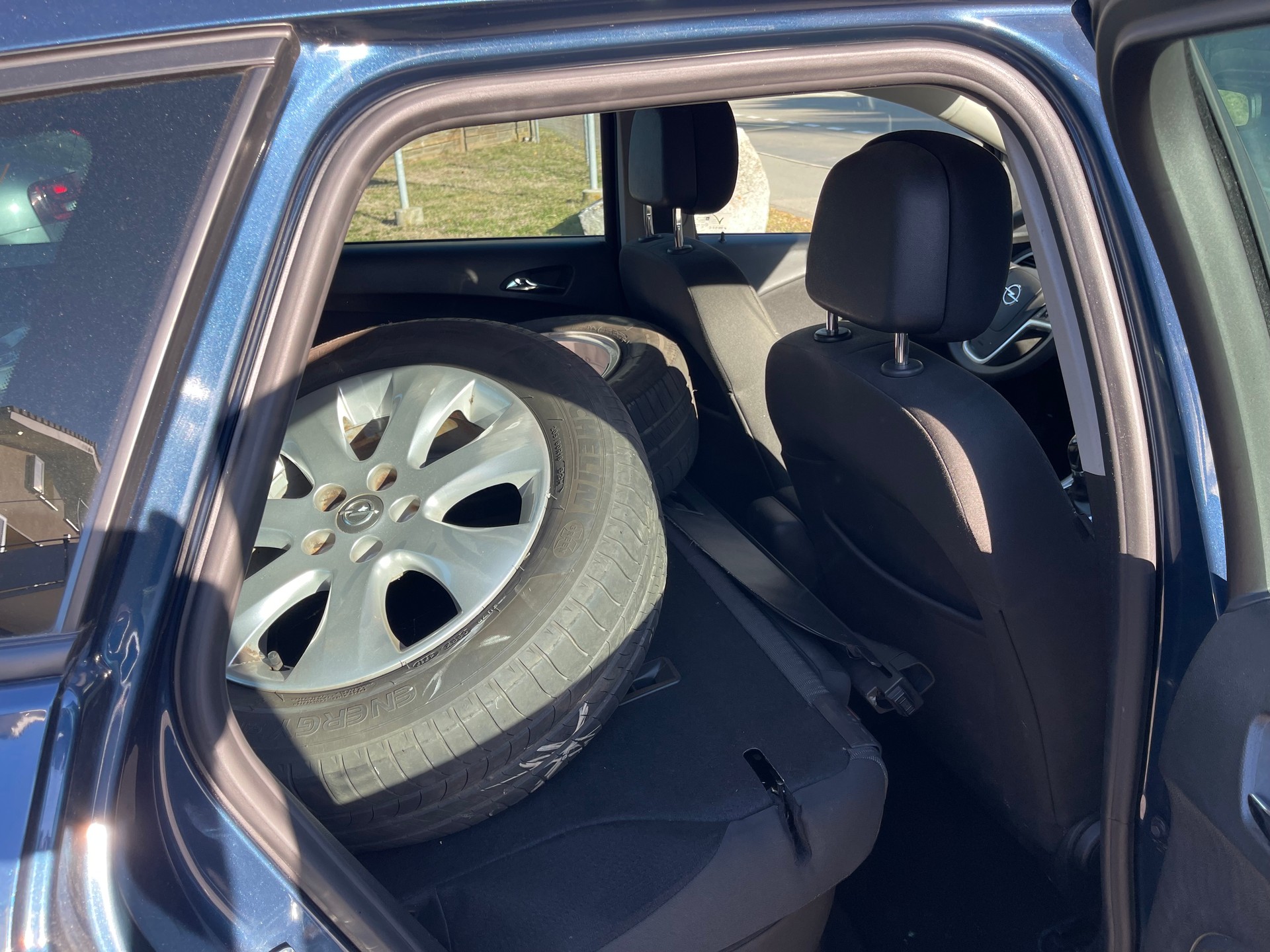 OPEL Astra SportsTourer 1.4i 16V Turbo Sport-image-8