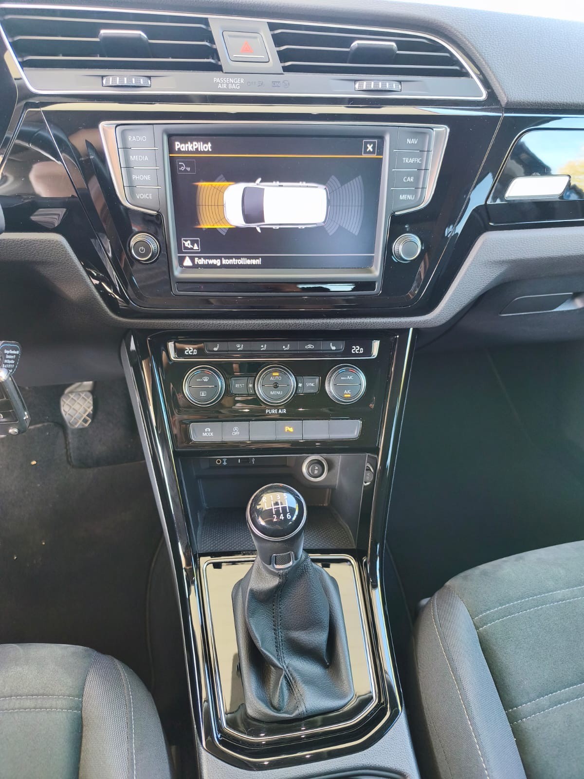 VW Touran 2.0 TDI BlueMotion Technology Highline-image-9