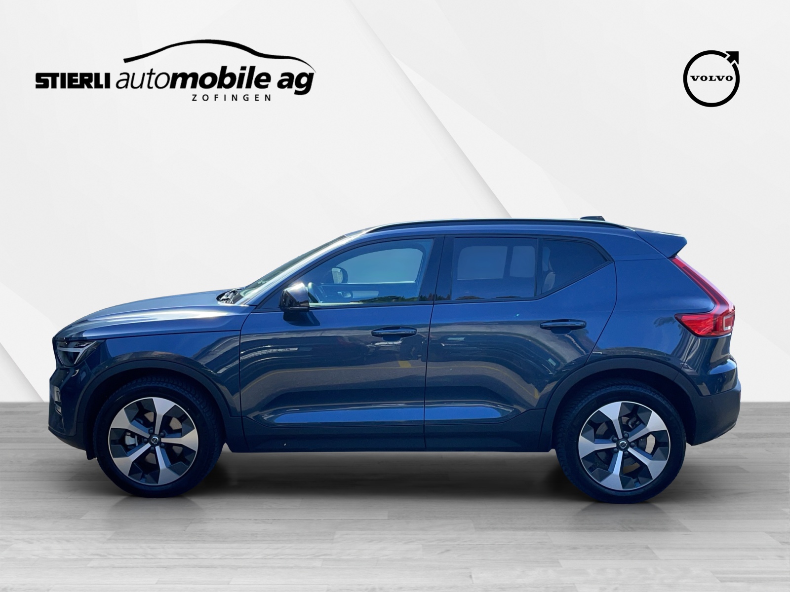 VOLVO XC40 2.0 B3 MH Plus Dark-image-7