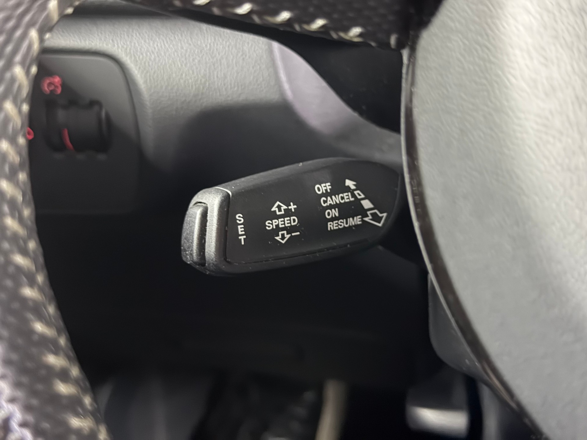 AUDI Q3 2.0 TFSI quattro S-tronic-image-21