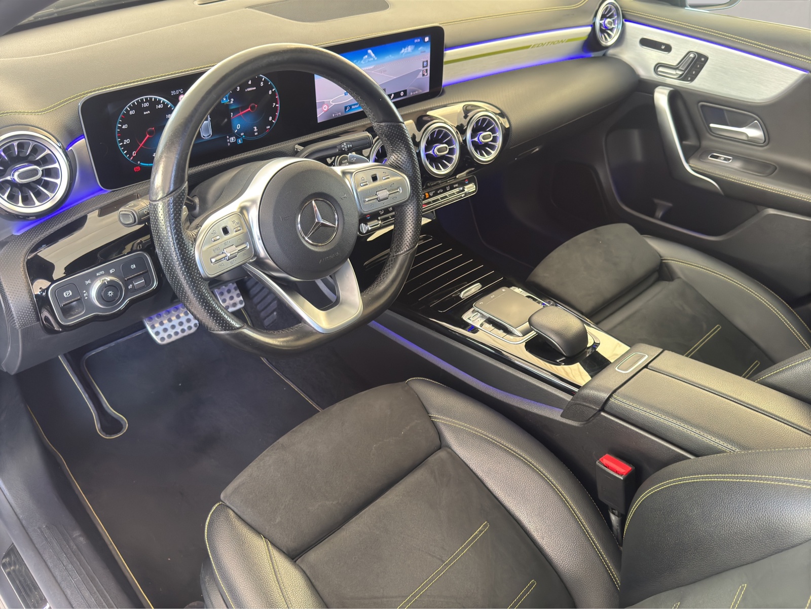 MERCEDES-BENZ A-Klasse W177 A 250 AMG Line 4x4 *225PS*-image-10