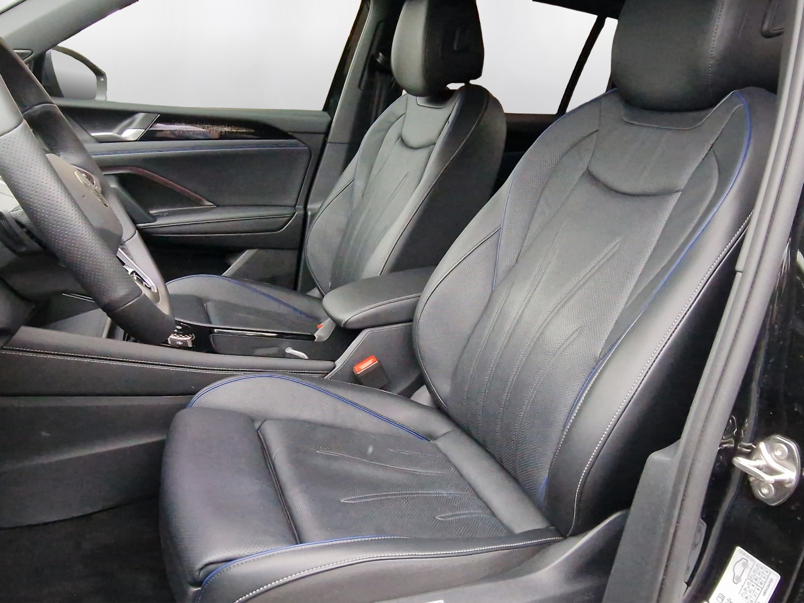 VW Tiguan 2.0 TSI DSG R-Line 4Motion-image-9