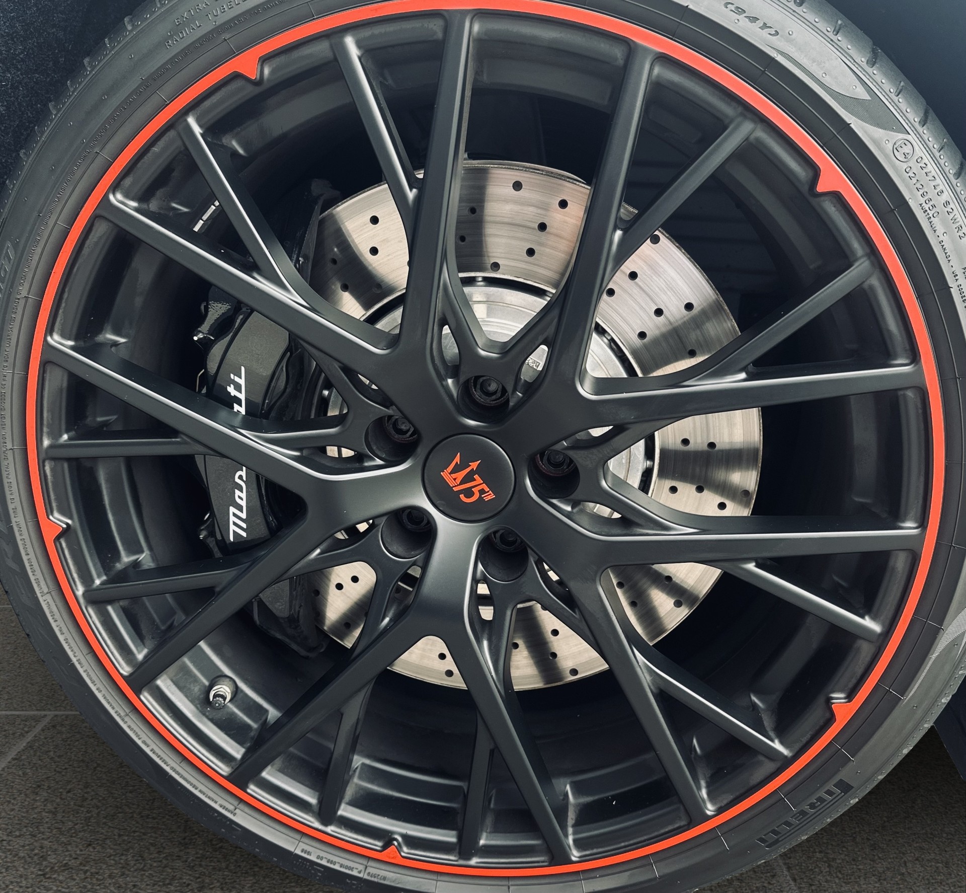 MASERATI GranTurismo Trofeo Automatica *75 Anniversary*-image-7