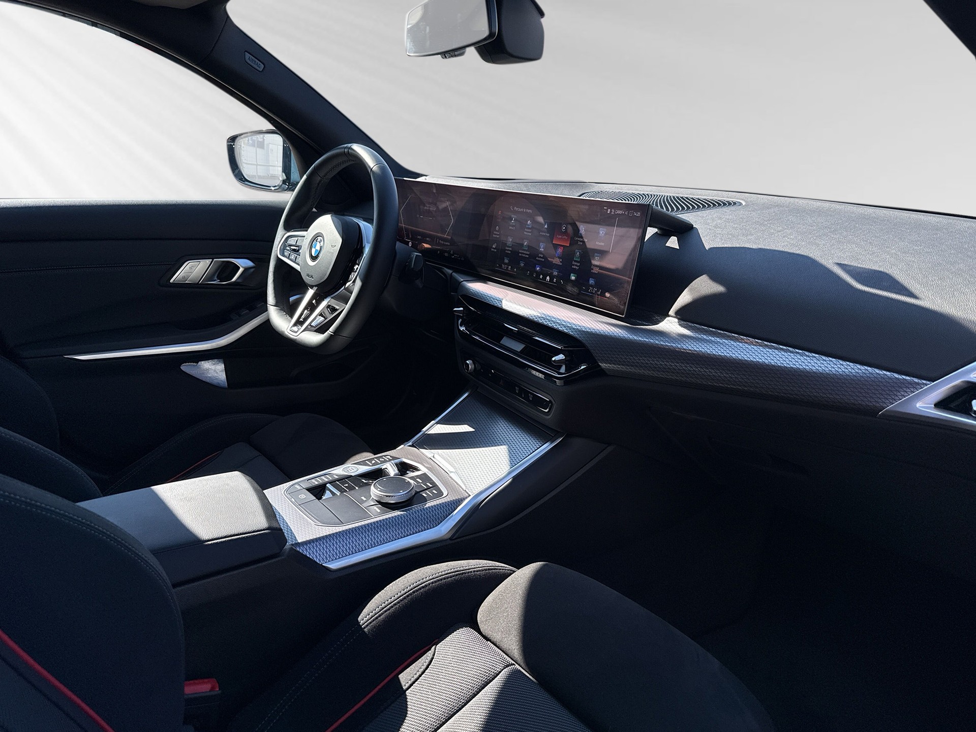 BMW 330d xDrive 48V Steptronic M Sport-image-4