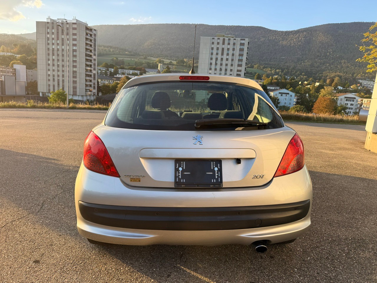 PEUGEOT 207 1.6 16V Sport Automatic-image-5