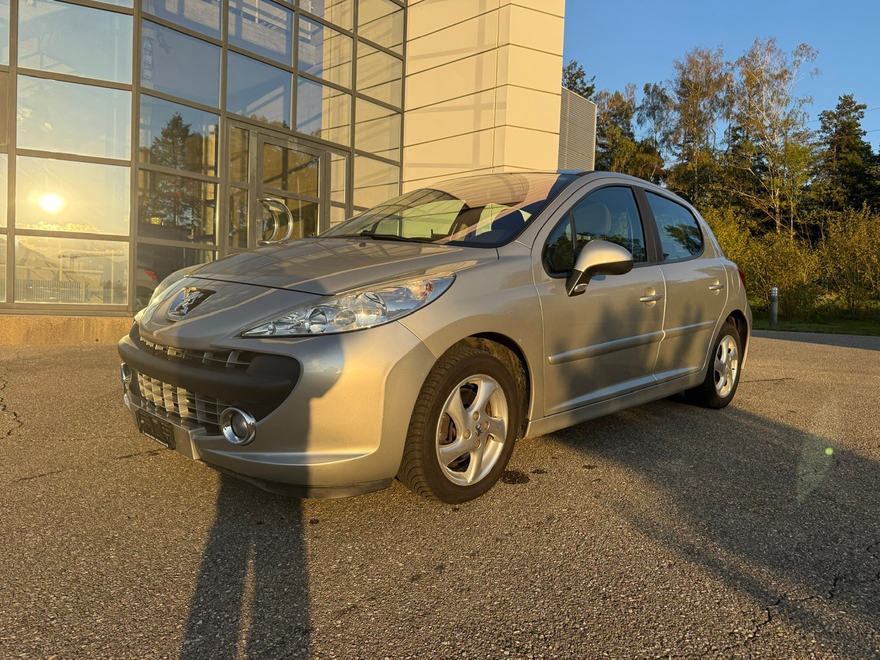 PEUGEOT 207 1.6 16V Sport Automatic-image-2