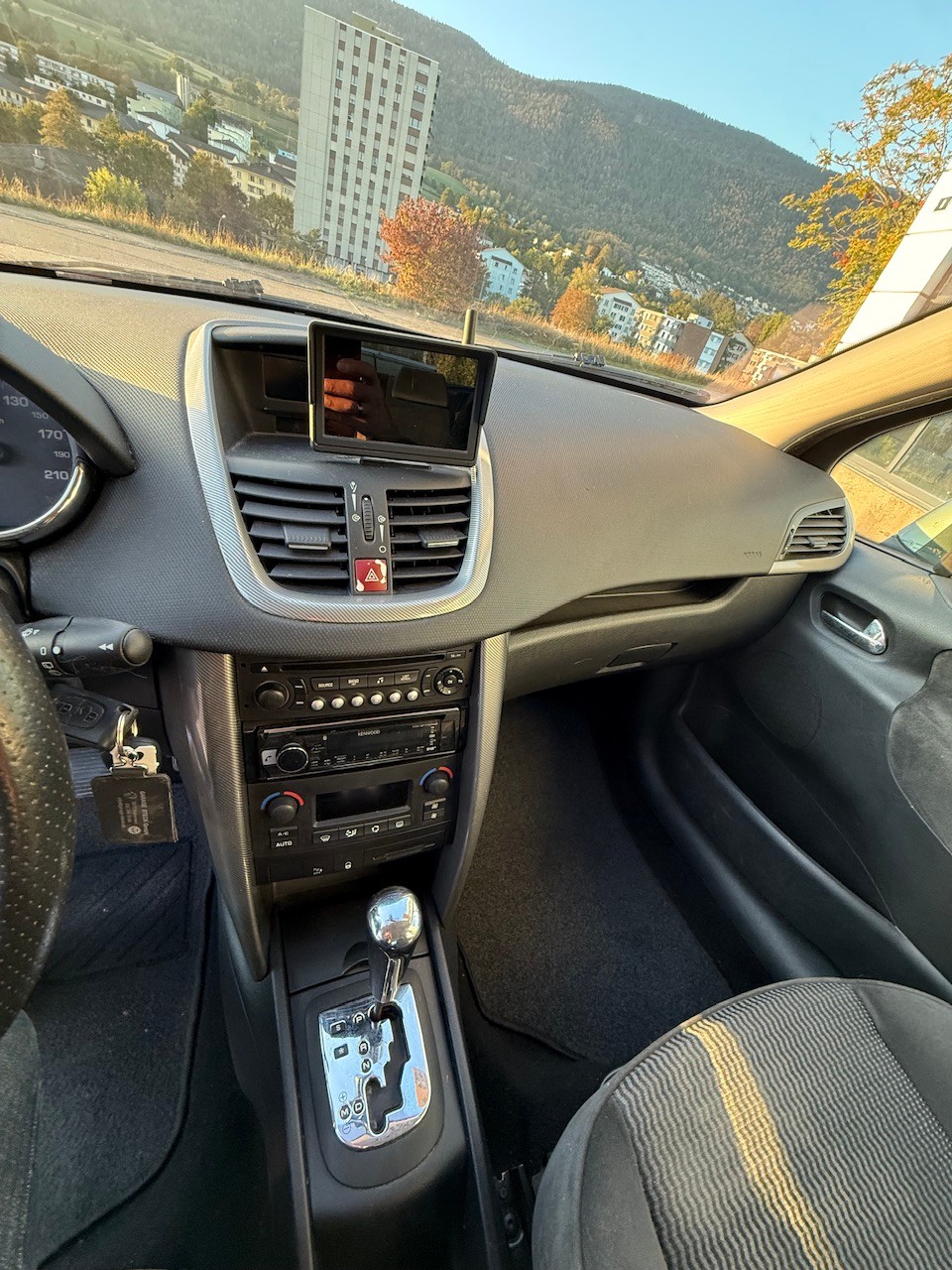 PEUGEOT 207 1.6 16V Sport Automatic-image-13